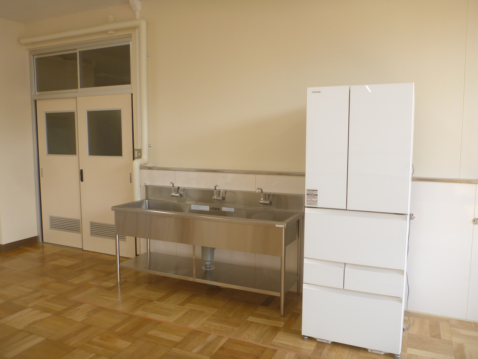 2026年３月　柏崎高校小体育館多目的室他改修工事