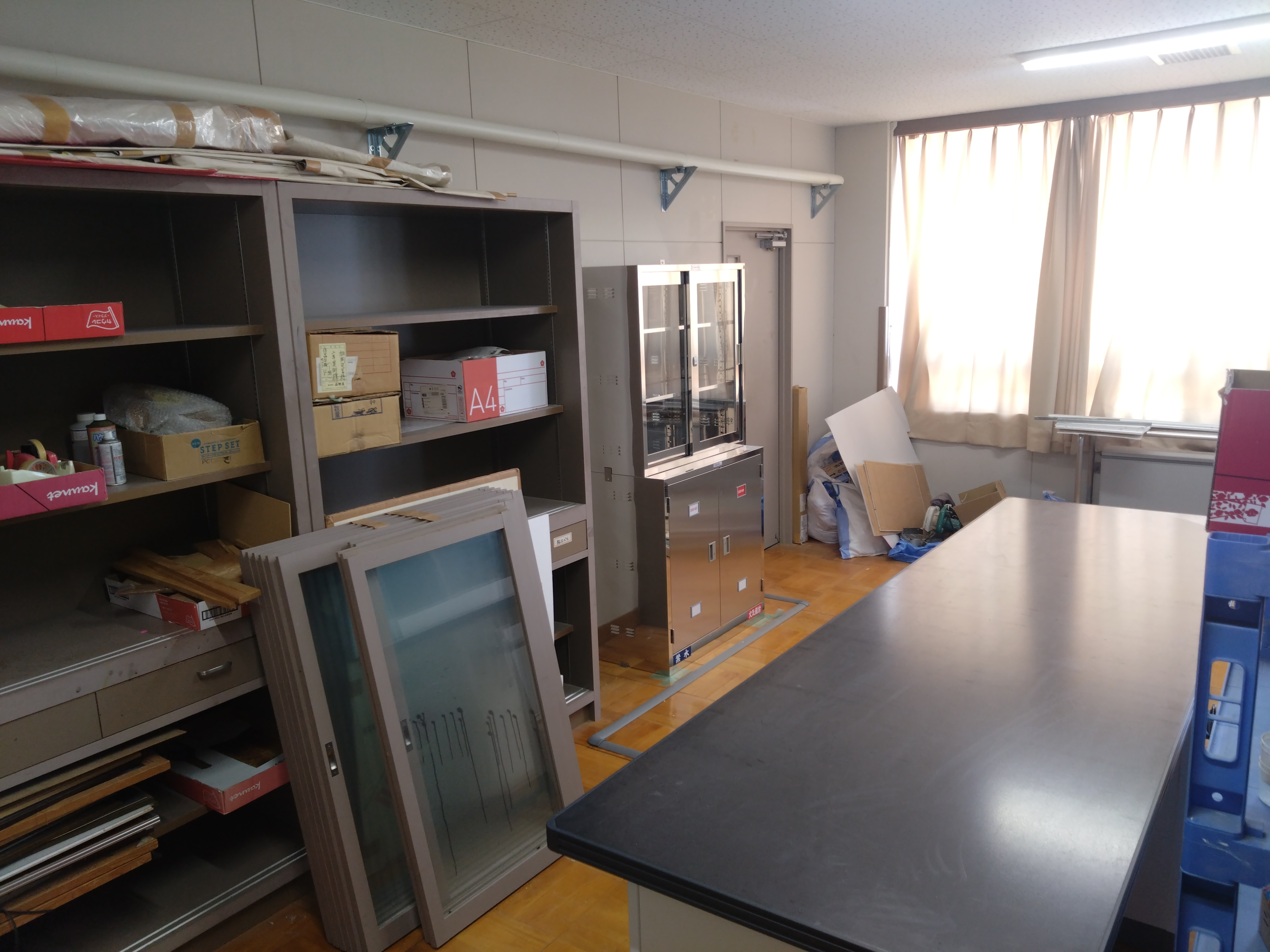 2026年3月　旭岡中学校理科室整備工事