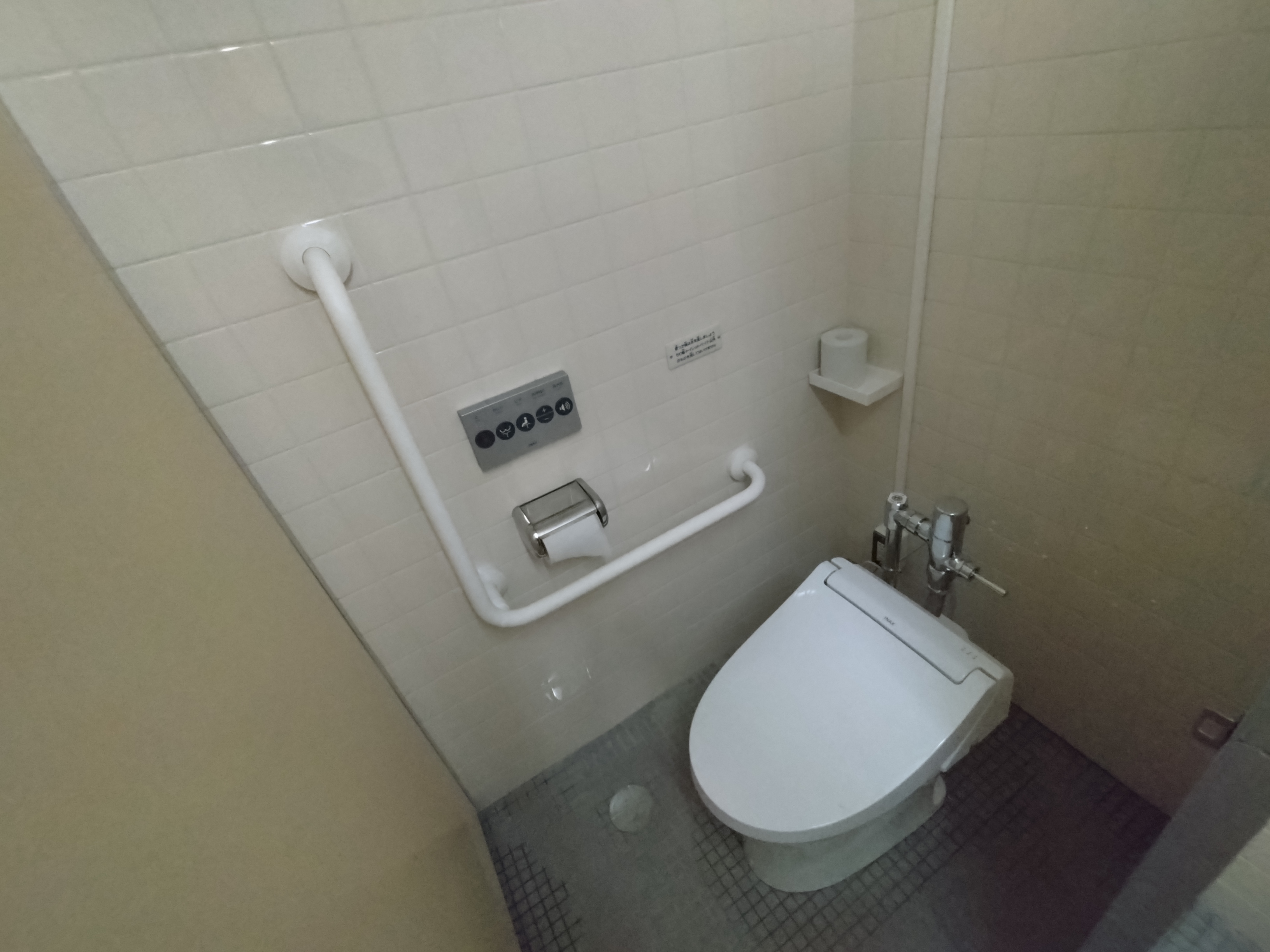２０２６年５月　長岡市石坂小学校トイレ洋式化工事