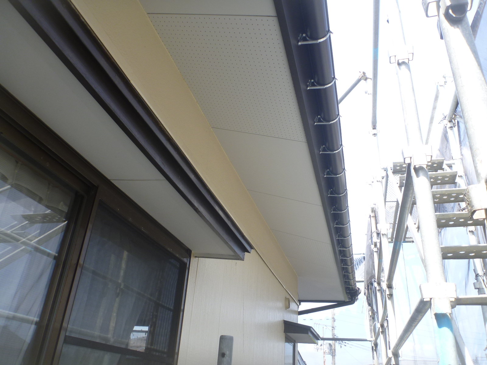 ２０２６年４月長岡市T様邸　雪害屋根修繕工事